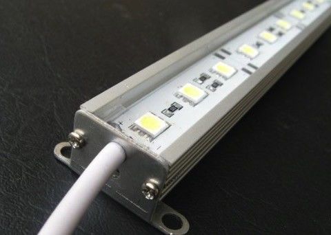 لا البقع الخفيفة 12 LED أضواء قطاع ، وشرائط ضوء LED طويلة لشريط جامدة
